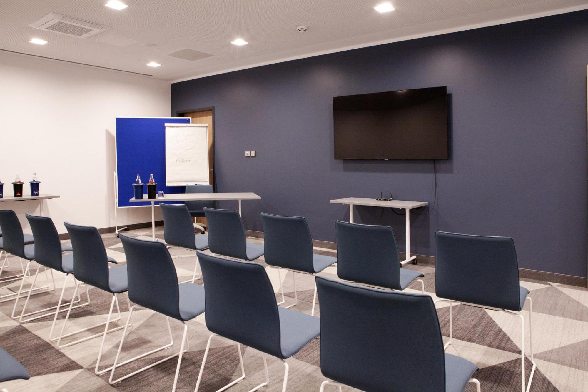 Holiday Inn Express Fuerth By Ihg Exterior photo